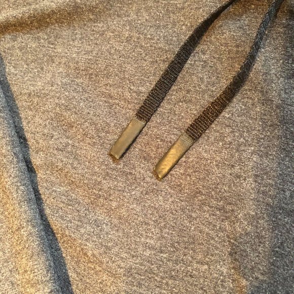 Lululemon Twisted and Tucked Long Sleeve - Picture 3 of 11